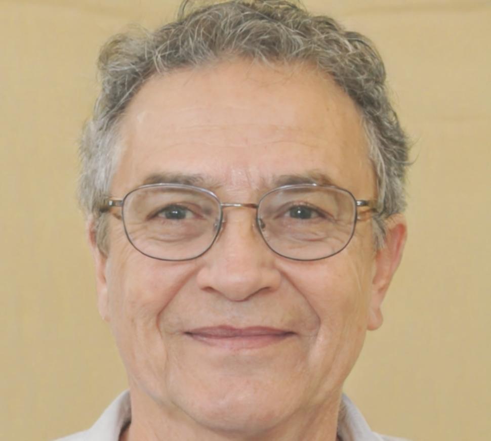 Economic policy specialist